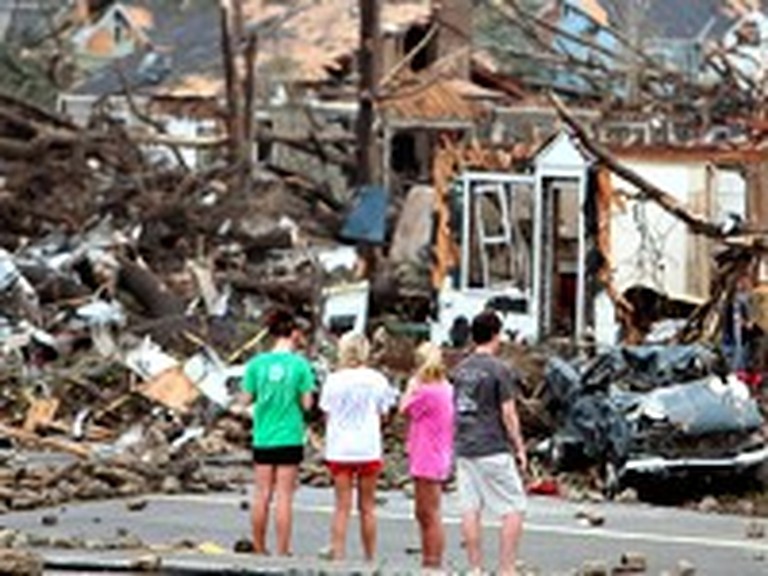 Girl Survives a Tornado and Gives the Glory to God