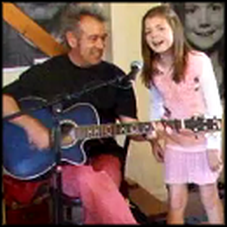 Father and Daughter Sing Oh Happy Day - This is Great