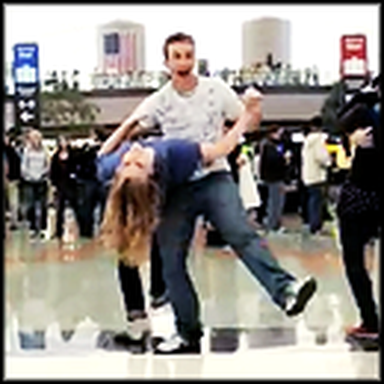 Surprise Thanksgiving Flash Mob at Denver Airport