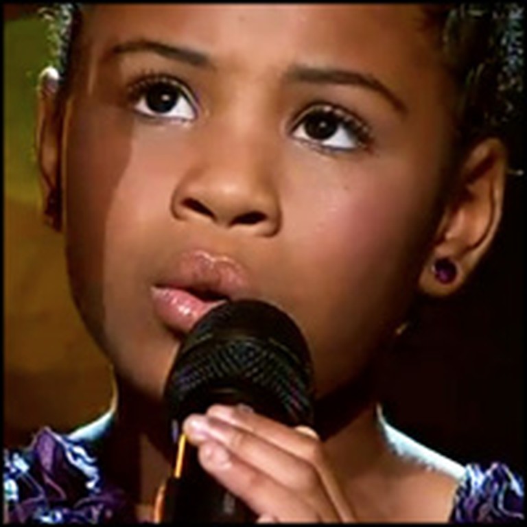 Little Girl Brings Audience to Their Feet With Her Astonishing Voice