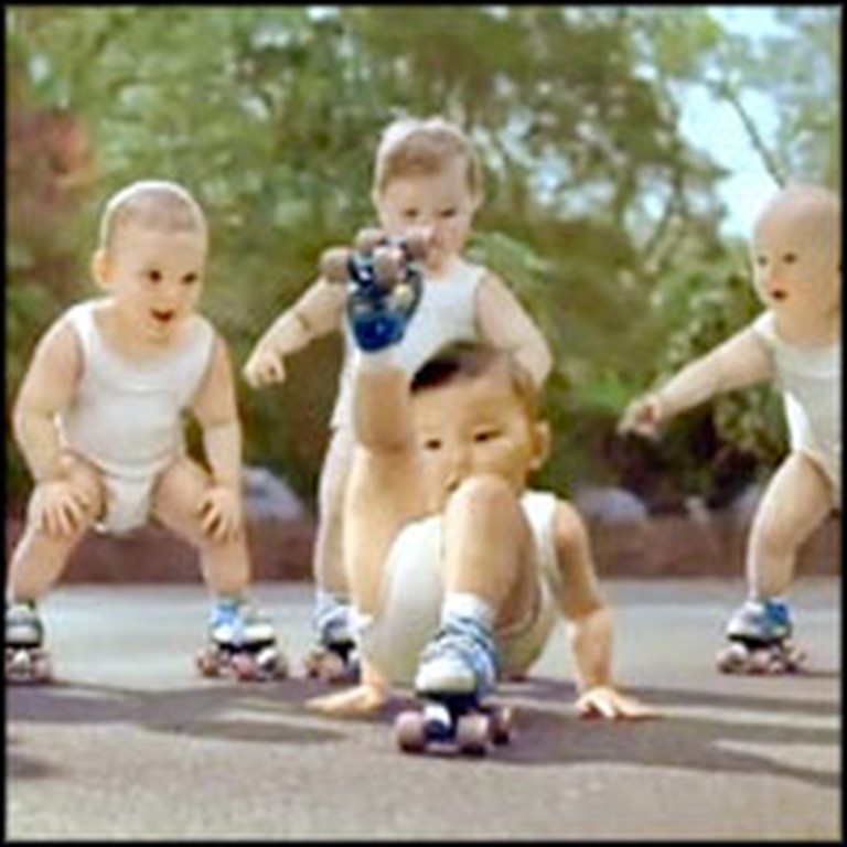 Hilarious Dancing Babies on Rollerskates