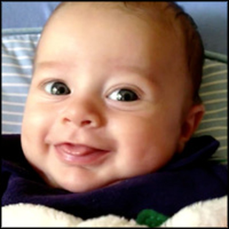 Adorable Year-Long Timelapse of One Baby, a Gift From God