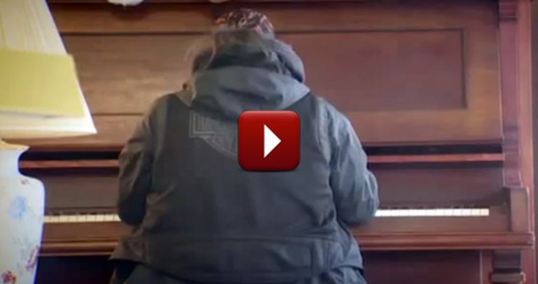 A Homeless Man Can Bring Passers By to Tears With His Incredible Gift