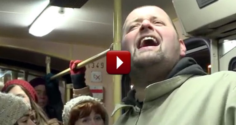 Weary Subway Commuters are Treated to an Amazing Gospel Flash Mob