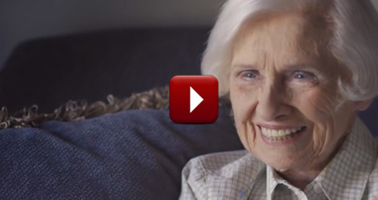 98-Year-Old Woman Shows What it Means to "Love Thy Neighbor"