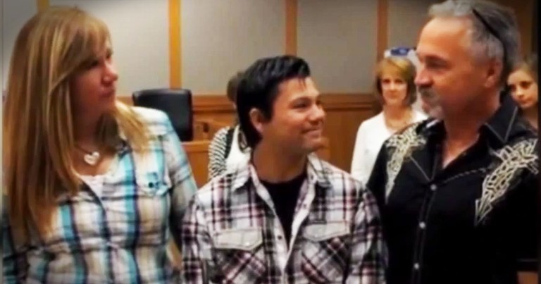 This Homeless Teen Found His Long-Lost Sister. But What Happened NEXT Really Brought The Tears!