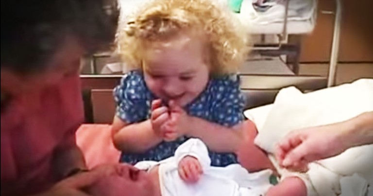 Darling Girl Calms Newborn Sister by Doing the Sweetest Thing - Aww