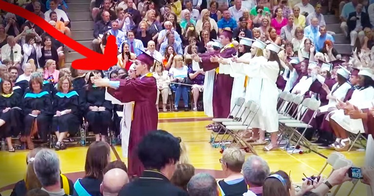 This Graduation Speech Turned Into An Epic Flash Mob--WOW!