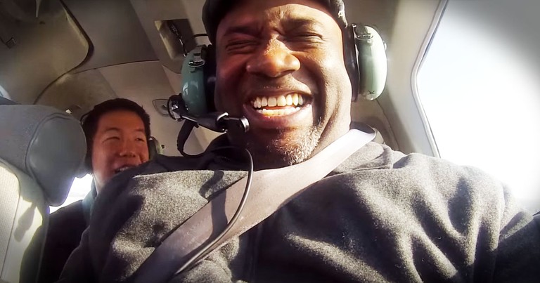 Man Flying In An Airplane For The First Time Touches Hearts