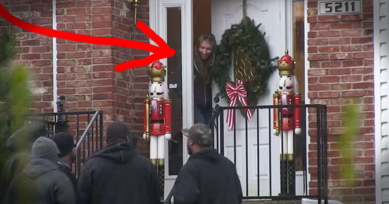 They Open Their Door To Amazing Christmas Surprise