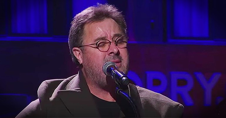 Vince Gill Pays Beautiful Tribute To Glenn Frey