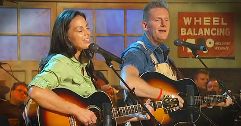 Joey+Rory Singing Together Will Have You In Tears