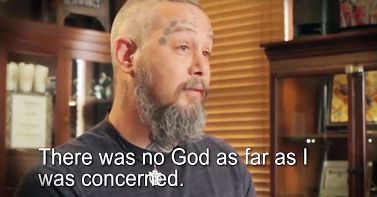 How This Atheist Found His Way Back To God Is Powerful!