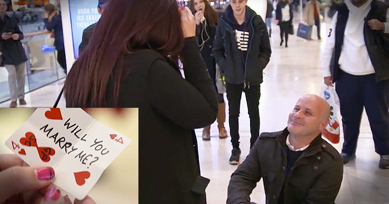 Magician Helps Man Pull Off Adorable Christmas Proposal At Mall