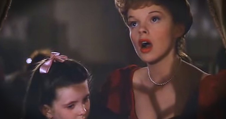 Judy Garland Sings Enchanted Version Of 'Have Yourself A Merry Little Christmas'