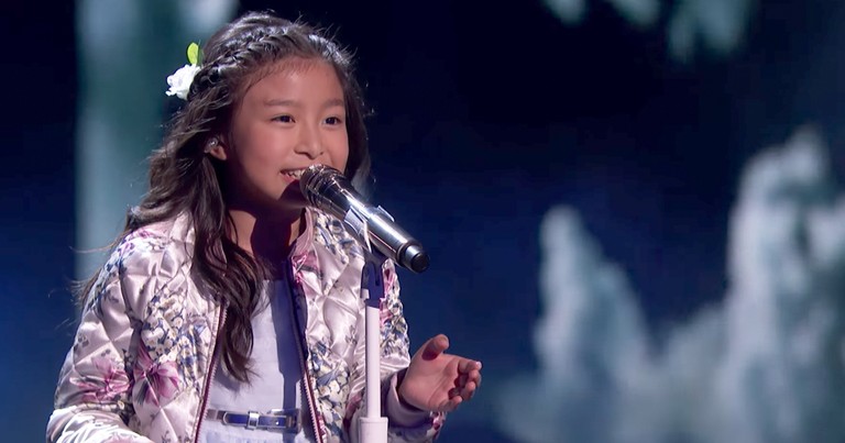 Talented 9-Year-Old Girl Wows Crowd With Popular 'Moana' Song
