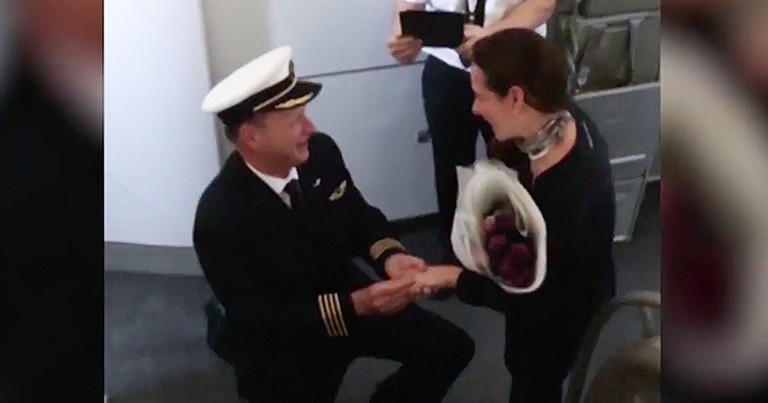 Pilot Epically Proposes To Girlfriend During Flight Announcement