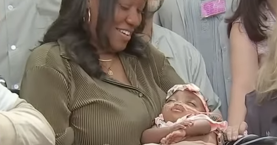 The Smallest Baby Ever Born in Chicago Hospital Heads Home After 6 Months