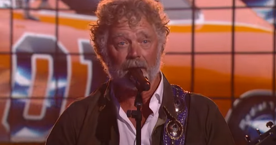 John Schneider Sings Theme Song From ‘The Dukes of Hazzard’ in Thrilling Performance