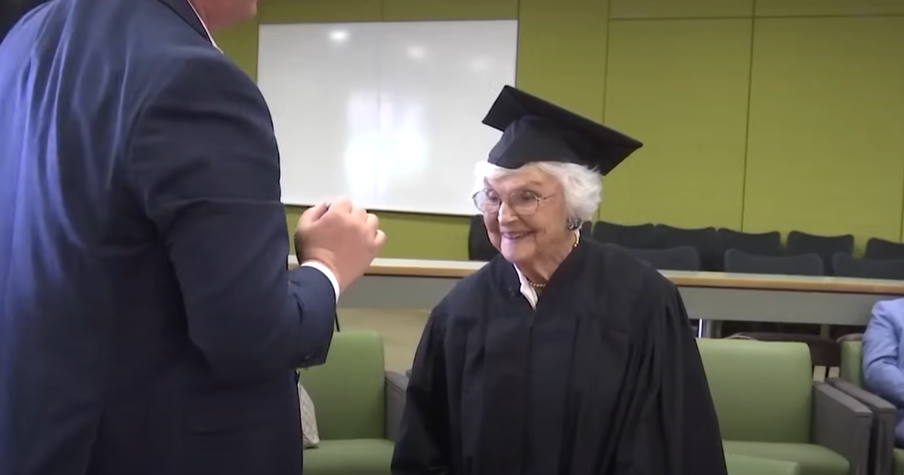 105-Year-Old Woman Gets Her Master's Degree After 84 Years