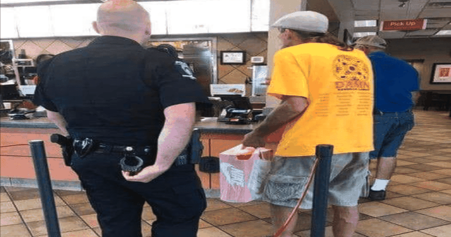 Police Officer's Act Of Kindness For Struggling Man Restores Stranger's Faith In Humanity