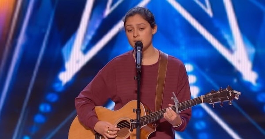 Her Speech Impediment Vanishes As She Sings And Amanda Mammana Has All In Tears On AGT