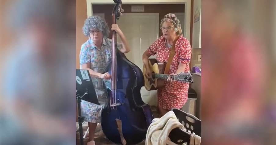 2 Grandmas Lament Their 'Coronavirus Blues' With A Hilarious Performance