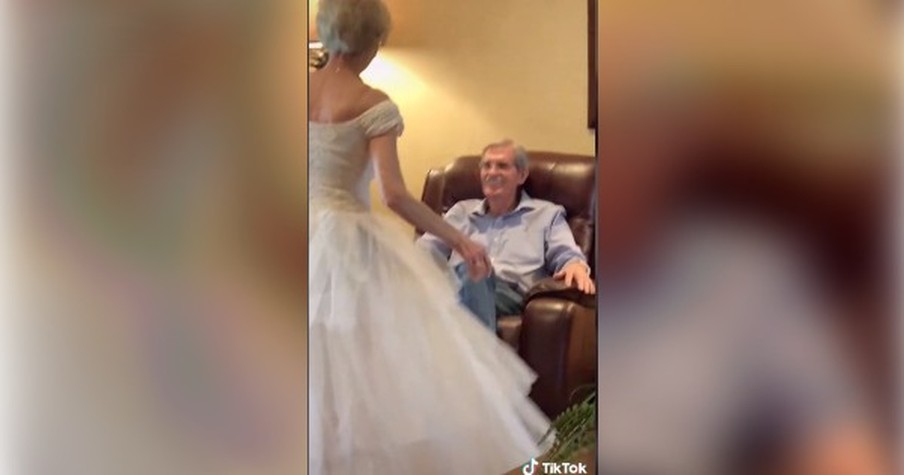 Grandma Wears Her Wedding Dress And After 60 Years, Still Leaves Husband Stunned