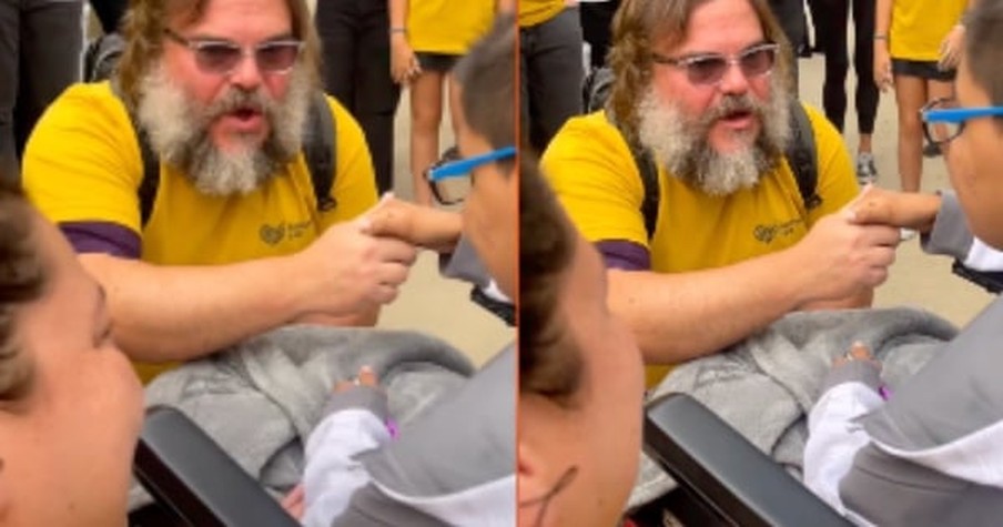 Actor Jack Black Meets Terminally Ill Fan and Grants Wish by Singing 'School of Rock' Song