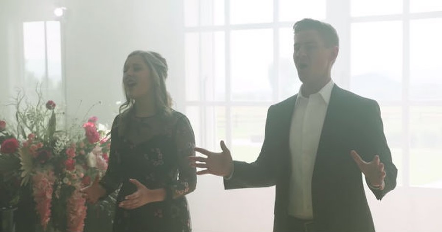 Dad And Daughter Sing A Beautiful 'Hallelujah' Duet That Breaks Out The Goosebumps