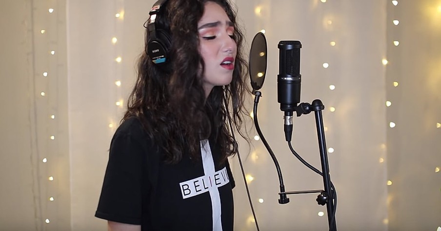 Genavieve Linkowski Sings 'It Is Well' And These Powerful Words Are Just What We Need To Hear