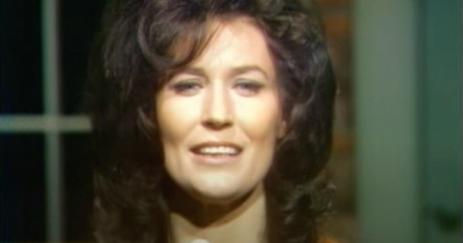 Loretta Lynn Belts Out The Words To 'In The Sweet By And By' In This Classic Performance