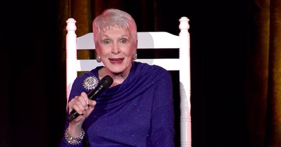 Jeanne Robertson Goes To See A Plastic Surgeon And His Reaction To Her Droopy Eye Is Too Funny