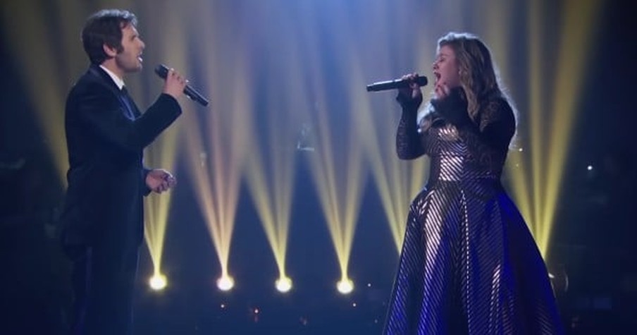 2 Powerhouses Belt Out 'All I Ask Of You' In This Stunning Josh Groban And Kelly Clarkson Duet