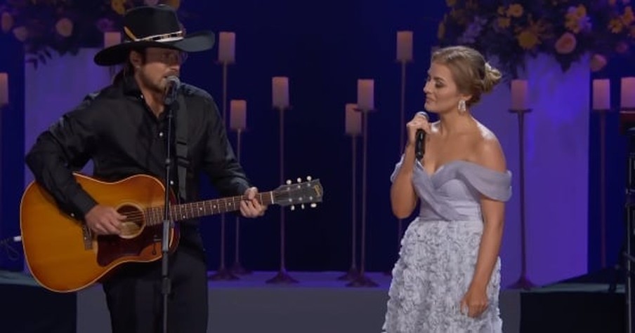 Loretta Lynn's Granddaughter And Willie Nelson's Son Sing 'Lay Me Down'