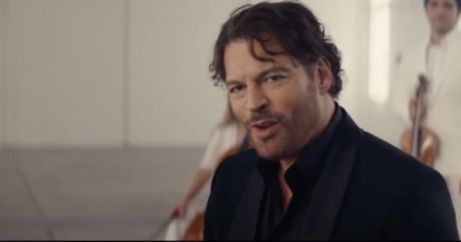 Harry Connick Jr. Brightens Up The Christmas Season With The Song 'Make It Merry'