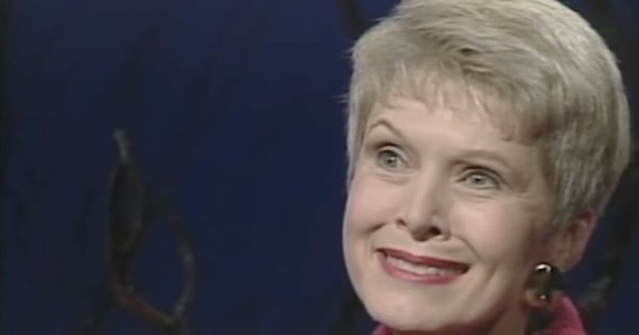 Late Jeanne Robertson Talks About Miss America Pageant In Vintage Never-Before-Seen Footage