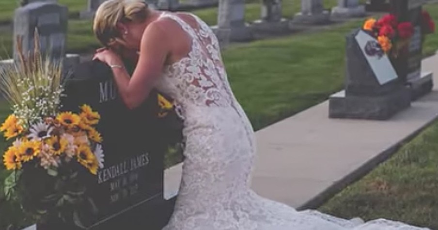 Bride Takes Wedding Photos Alone After Drunk Driver Kill Fiance