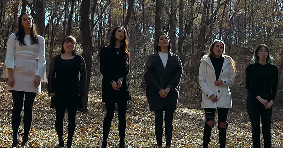 Cimorelli Sisters Sing A Cappella Rendition Of 'Mary Did You Know?'