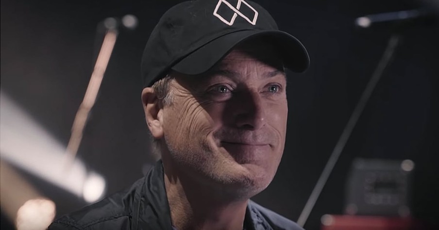 Divine Intervention Comes Into Play When Christian Singer Michael W. Smith Misses His Flight