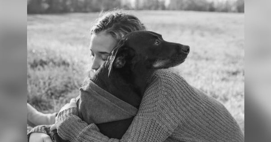 Photographer Wants To Help Heartbroken Owners Saying Goodbye To Their Pets