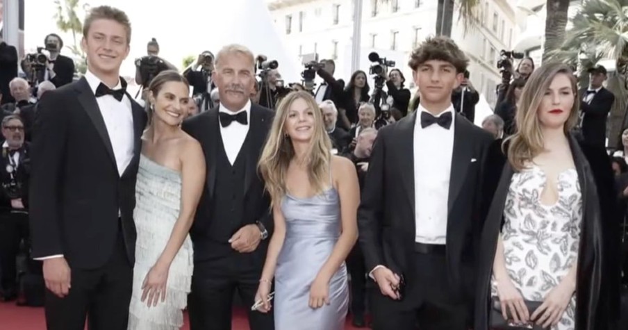 Kevin Costner Hits Red Carpet Surrounded by His Kids and Surprises Them with Emotional Reaction