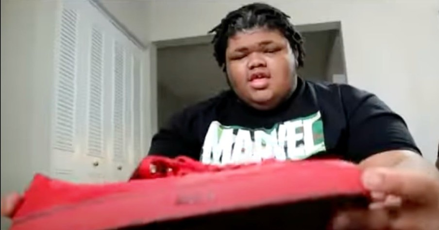 Story of How Shaq Walked Away from Millions, All to Help Teens Like This Who Need Size 23 Shoes