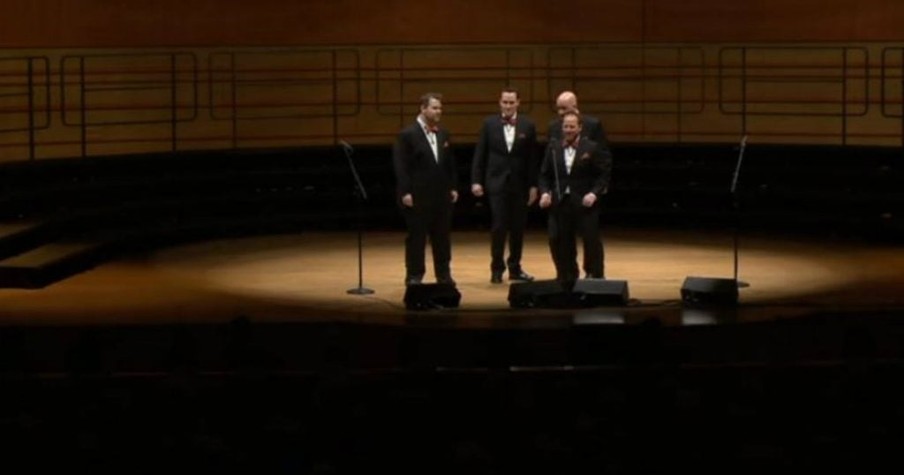 A Cappella Aladdin Medley Performed By Vocal Spectrum