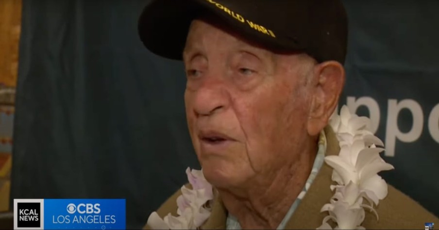 The Oldest Survivor of Pearl Harbor Turned 105 And Gary Sinise Made Sure He Did It In Style