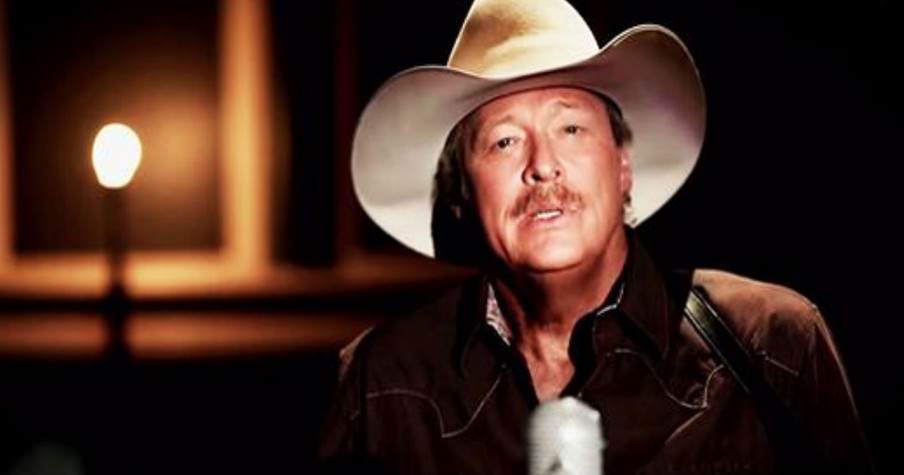 Alan Jackson Sings "Amazing Grace"