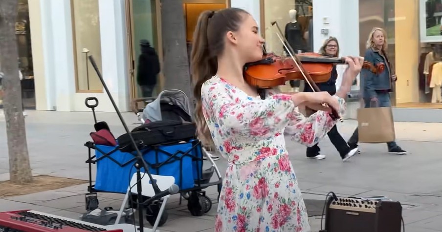 Young Musician Stuns with a Jaw-Dropping 'Can't Take My Eyes Off You' Violin Cover