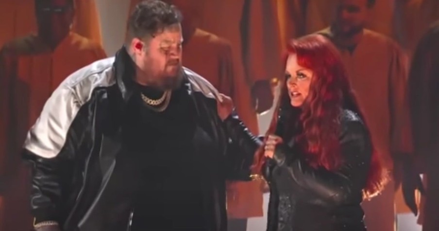 Wynonna Judd Addresses Fans' Concerns Over Her Performance with Rapper at CMA Awards