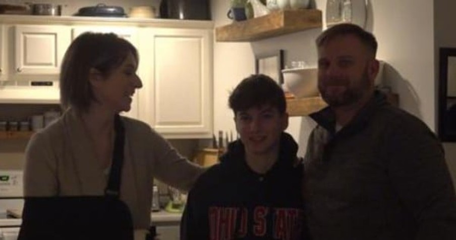 Teen Jumps into Action and Saves Mom's Life by Applying a Tourniquet He Made from a Shoelace