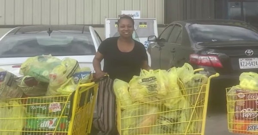 Customers Receiving Surprise Blessing At Dollar General When Stranger Picks Up The Tab